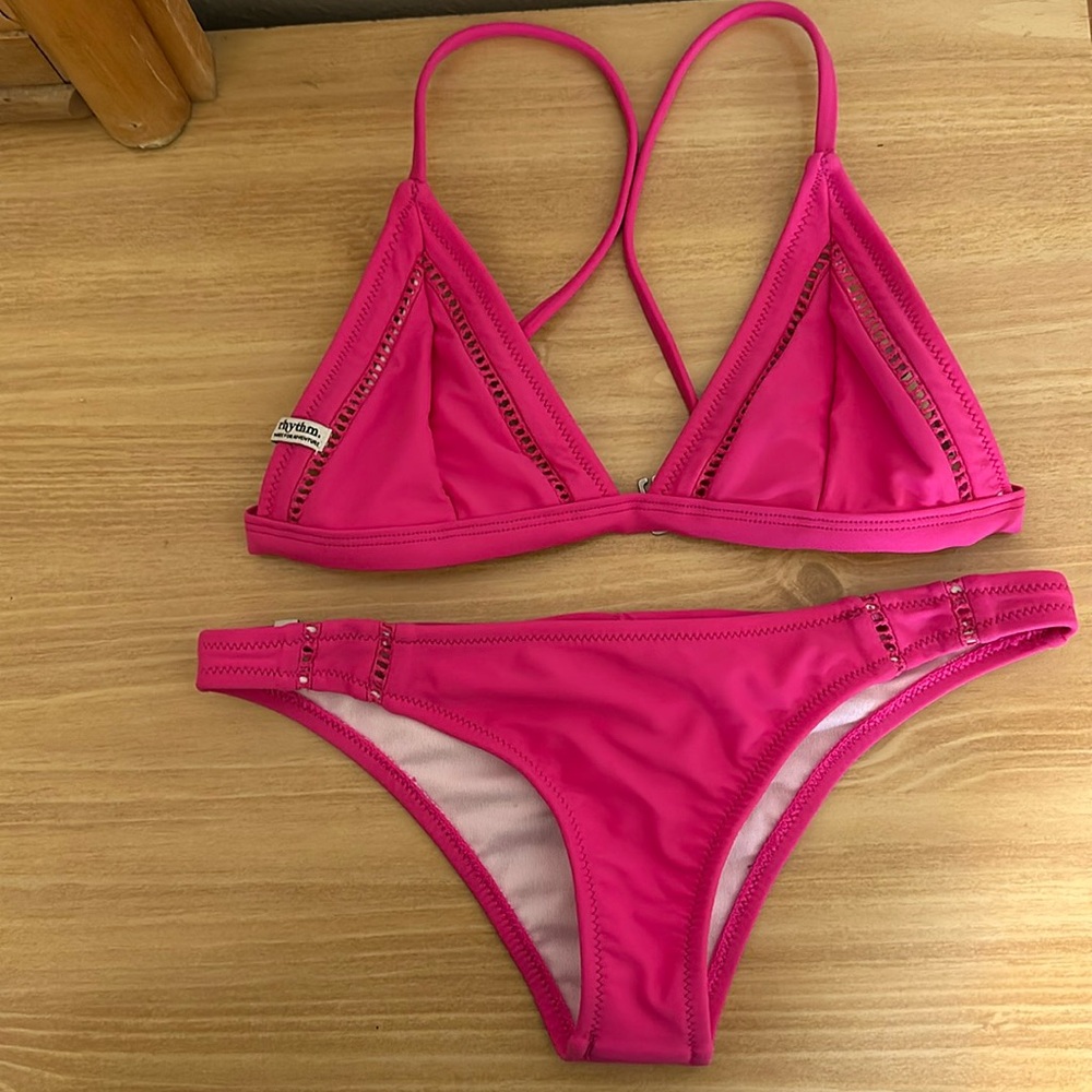 Made for adventure Rhythm hot pink bikini